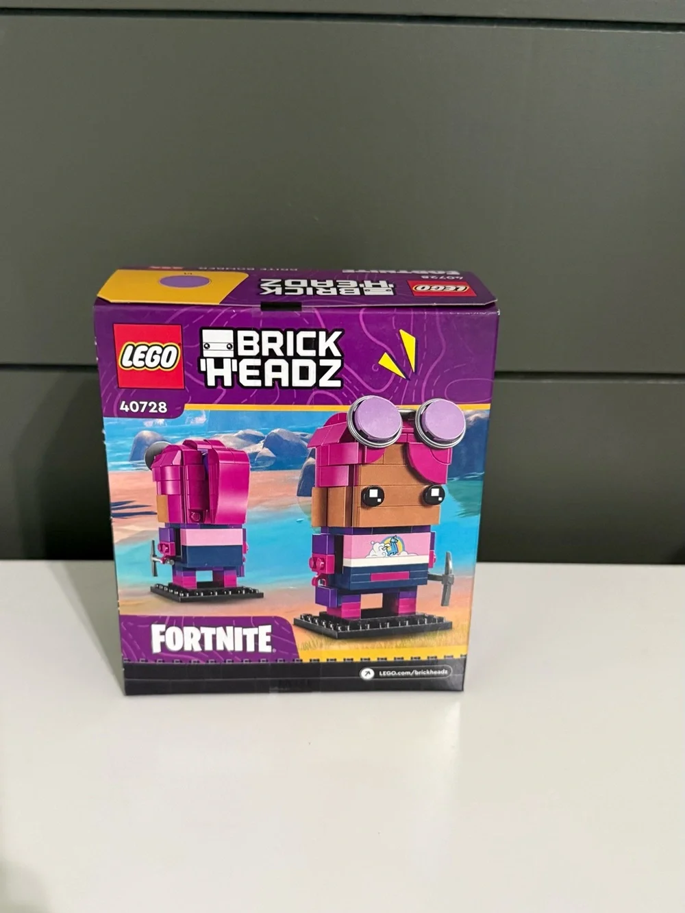 LEGO BrickHeadz Fortnite Brite Bomber - Pink and Purple Buildable Figure 40728